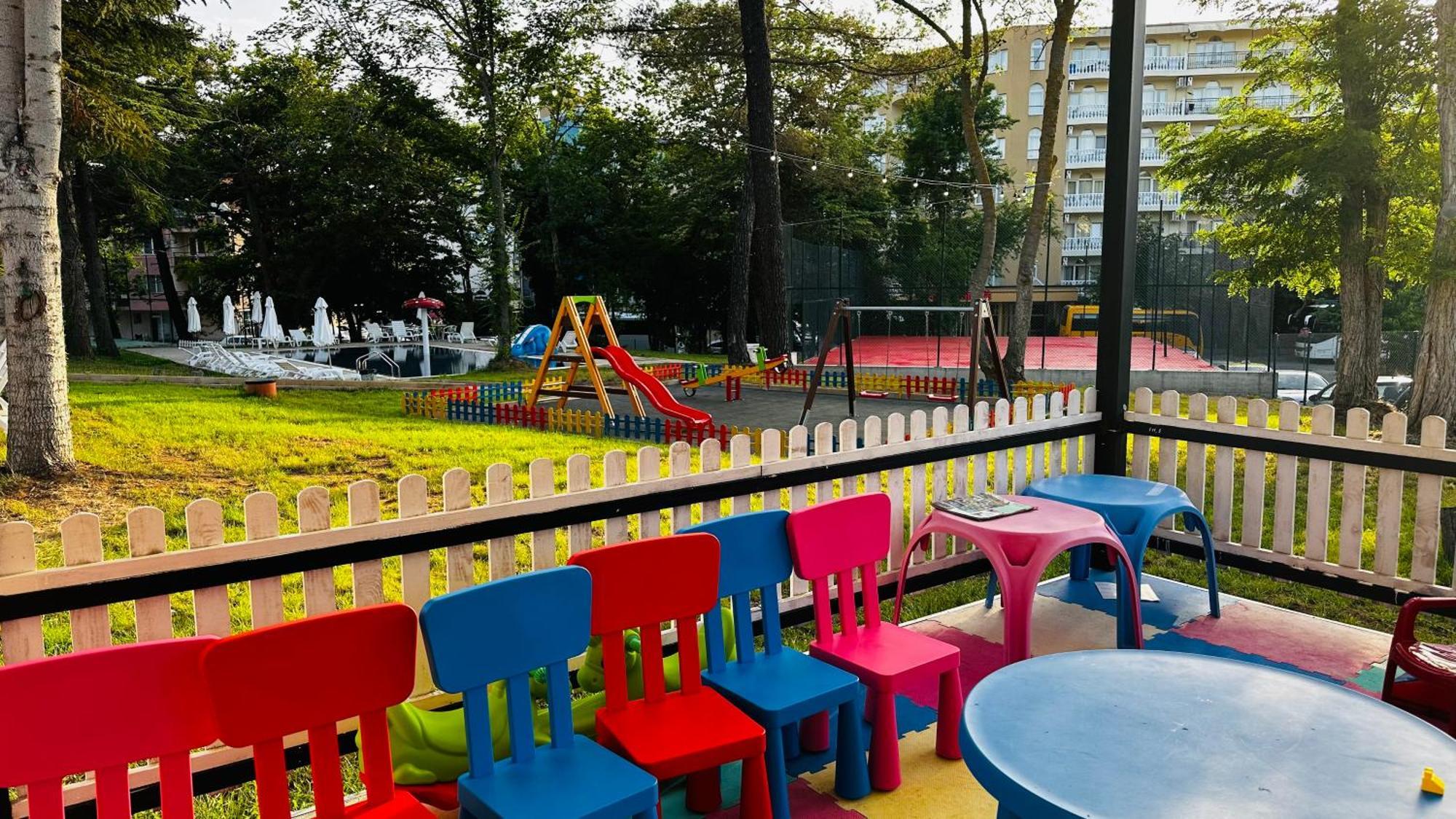 Queen Nelly Park Kiten  Extérieur photo