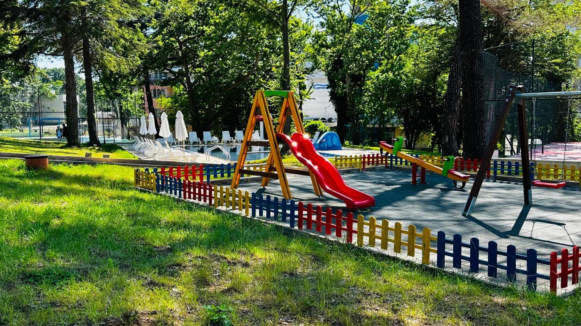 Queen Nelly Park Kiten  Extérieur photo